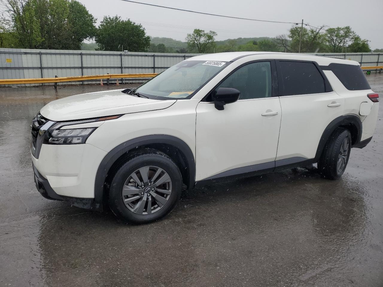 NISSAN PATHFINDER 2024