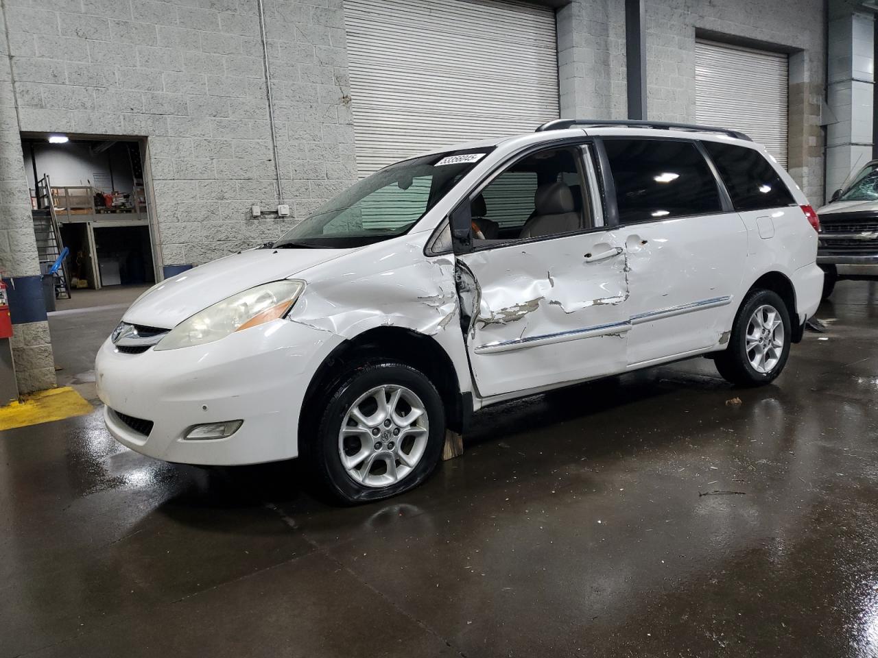 TOYOTA SIENNA XLE 2006