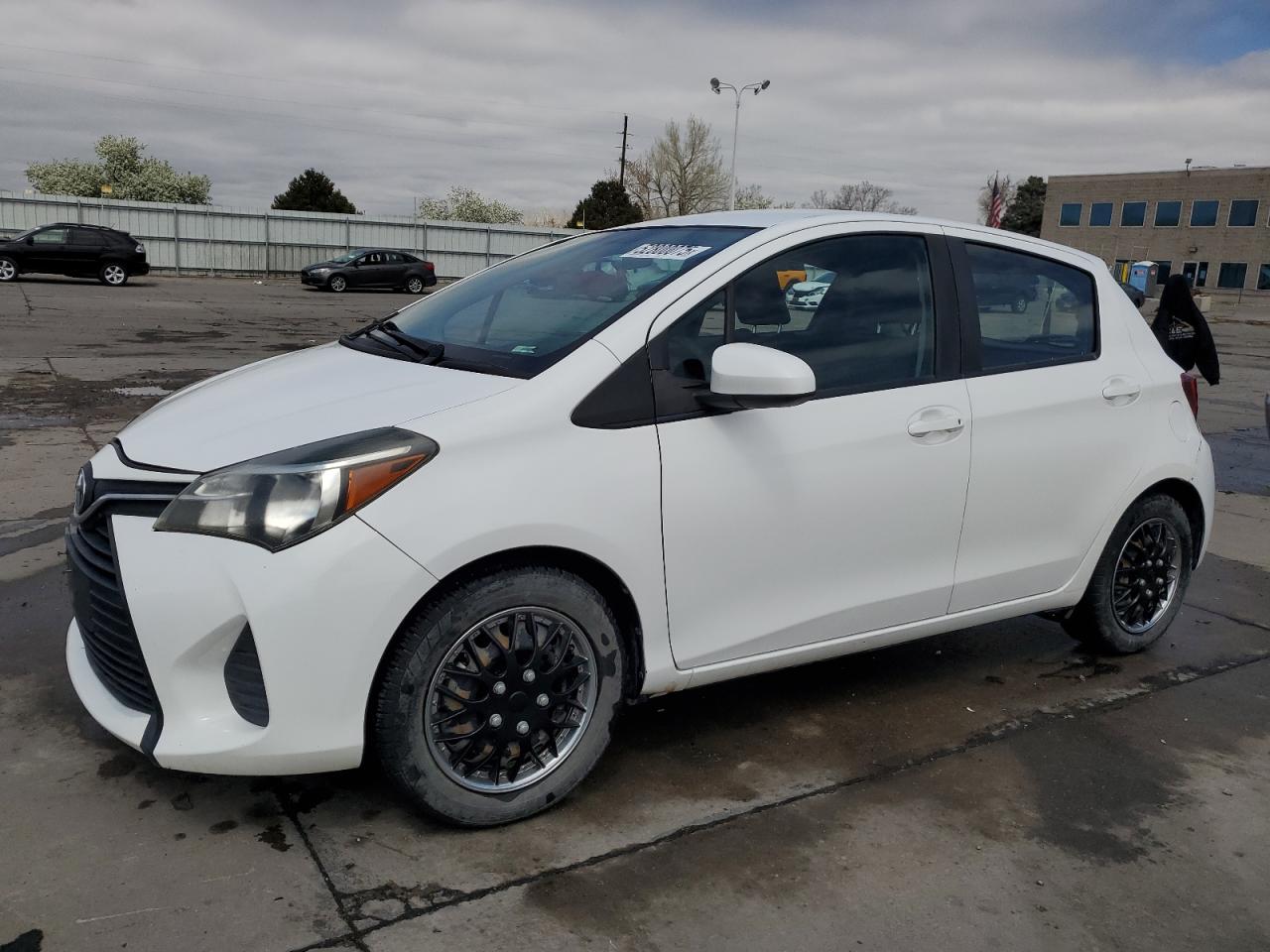 TOYOTA YARIS 2015