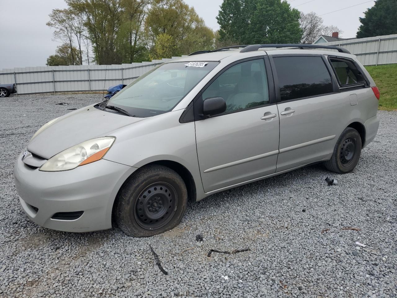 TOYOTA SIENNA CE 2008