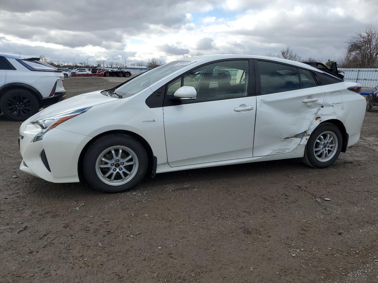TOYOTA PRIUS 2017