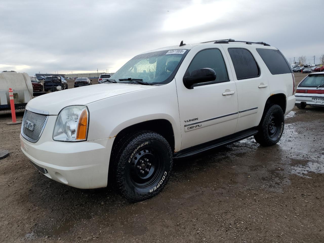 GMC YUKON SLT 2011