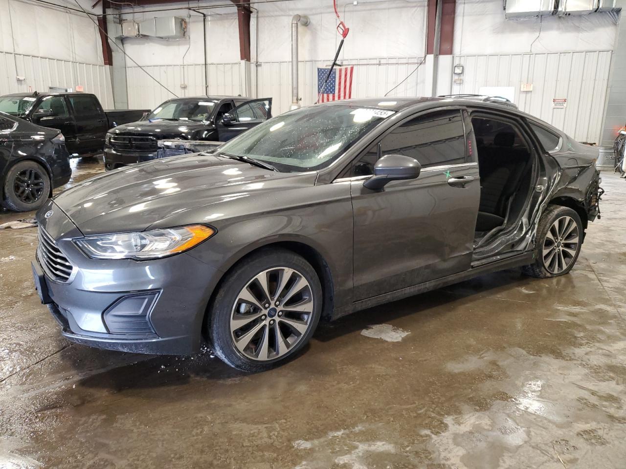 FORD FUSION SE 2019