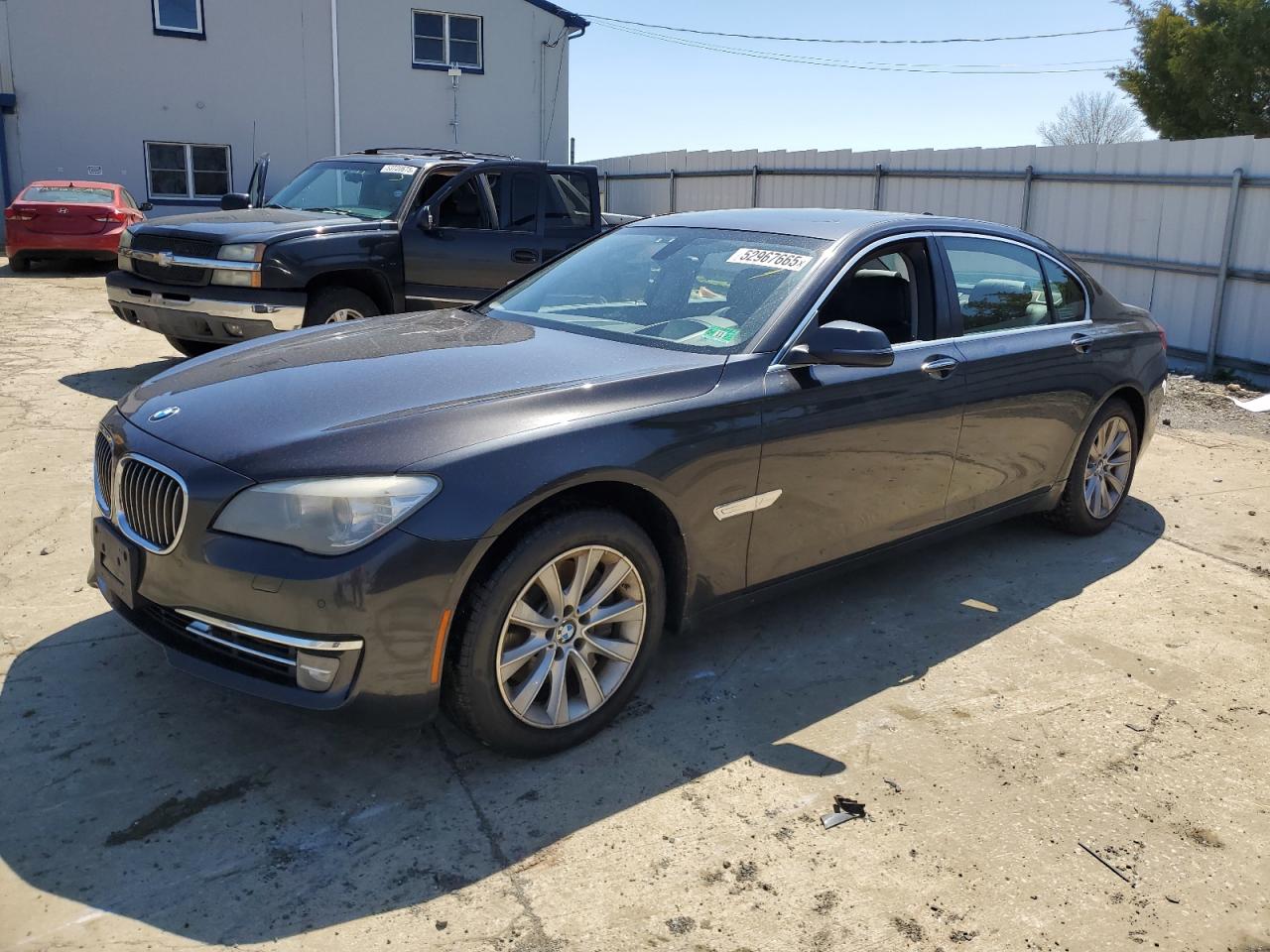 BMW 740 LXI 2013