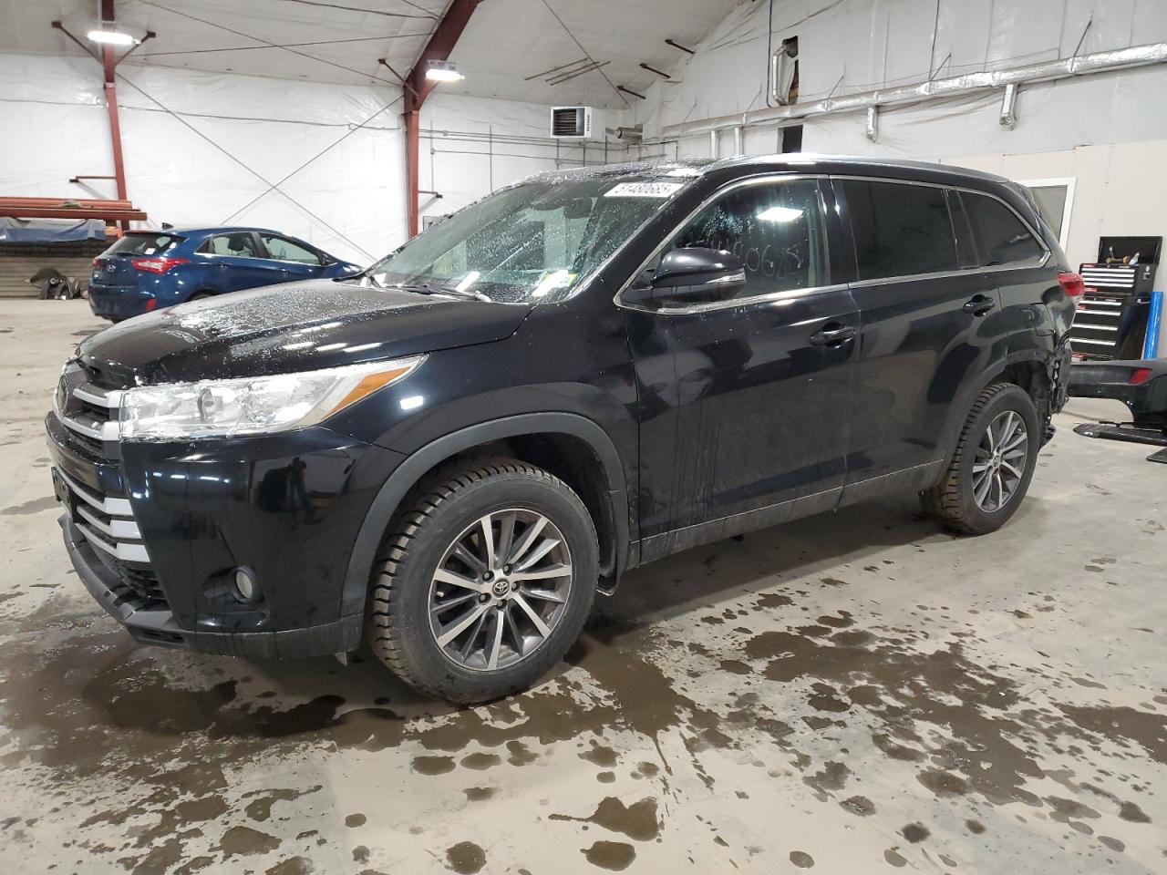 TOYOTA HIGHLANDER 2019