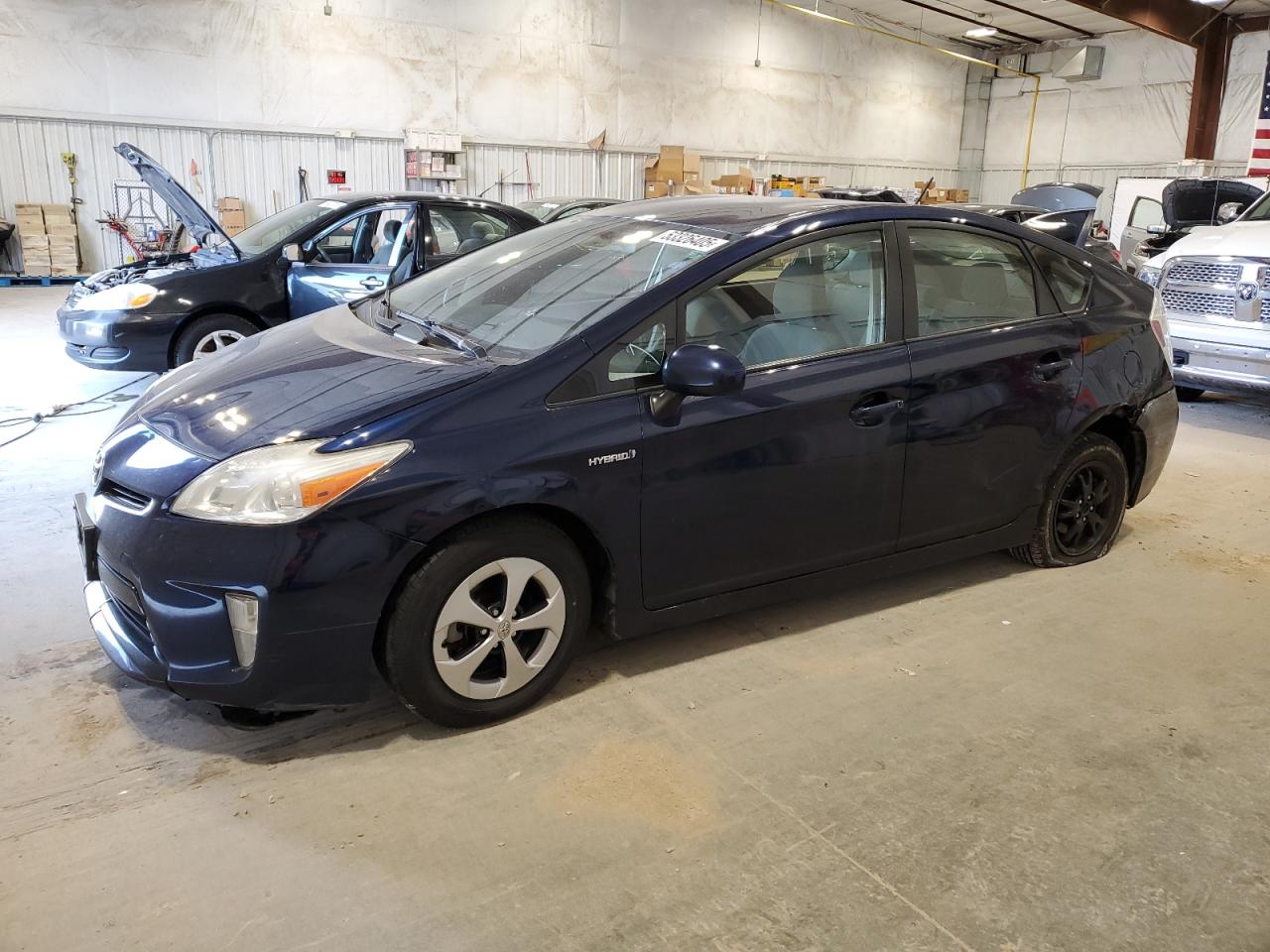 TOYOTA PRIUS 2013