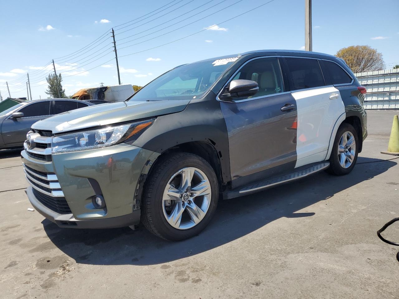 TOYOTA HIGHLANDER 2019