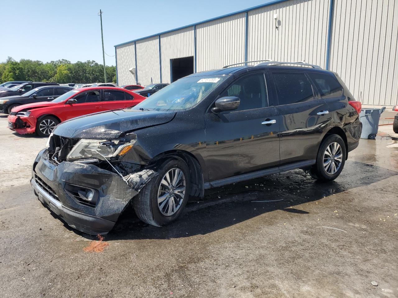 NISSAN PATHFINDER 2018