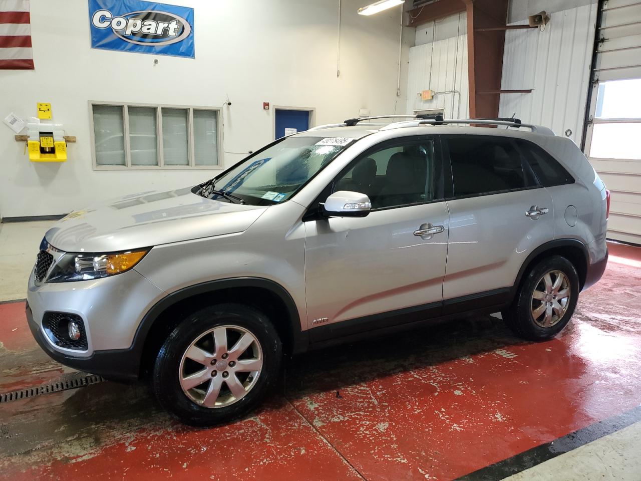 KIA SORENTO LX 2013