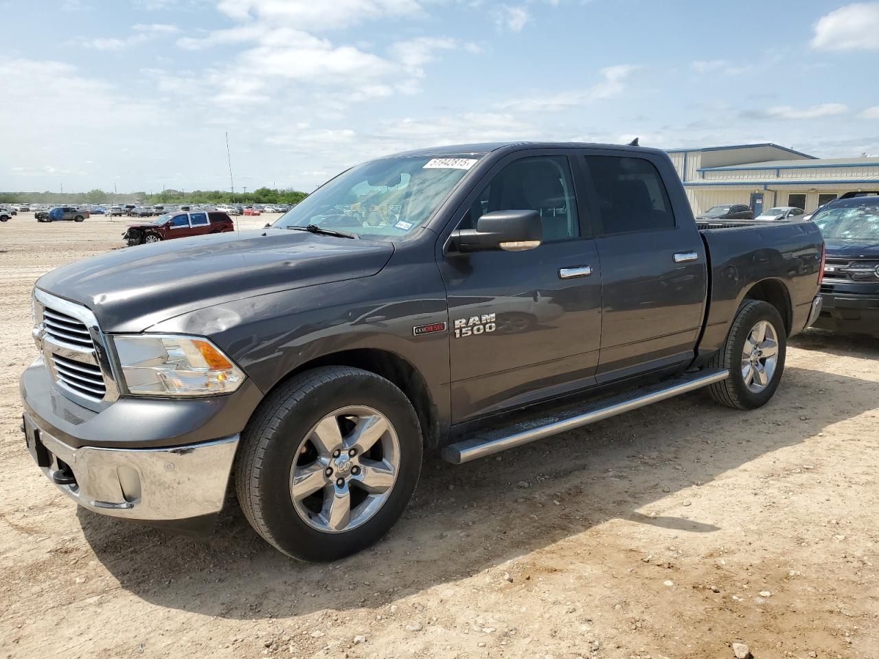 RAM 1500 SLT 2015