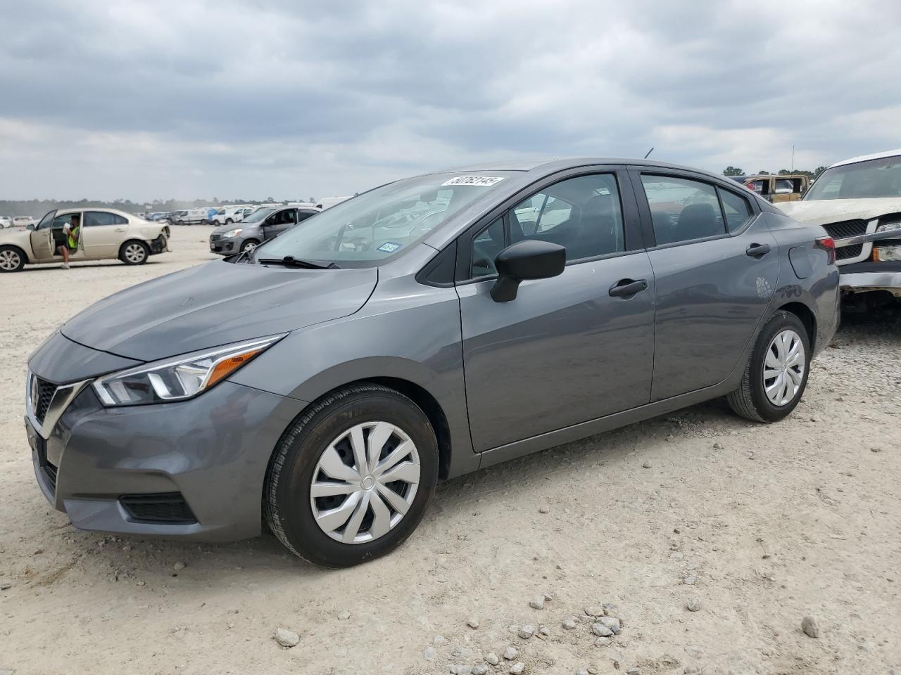 NISSAN VERSA S 2022