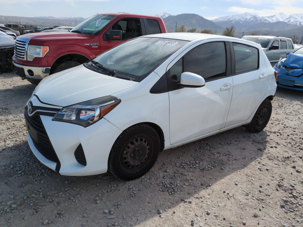 TOYOTA YARIS 2015