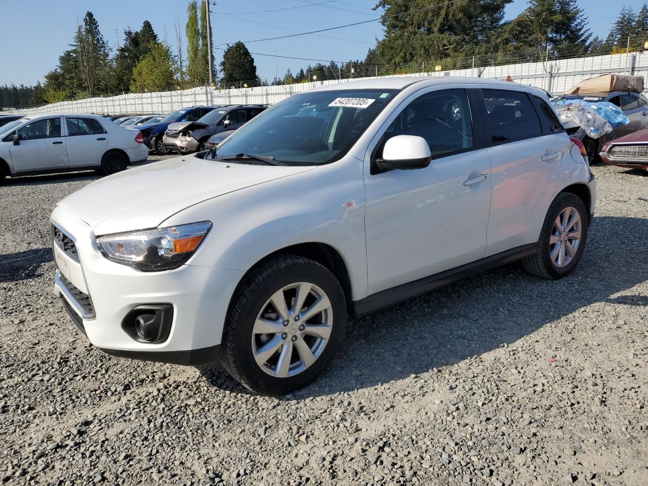 MITSUBISHI OUTLANDER 2015
