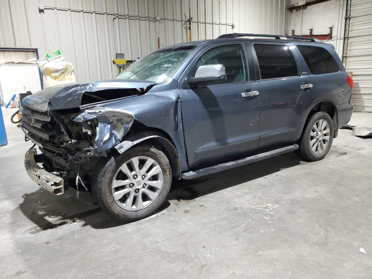 TOYOTA SEQUOIA LI 2010