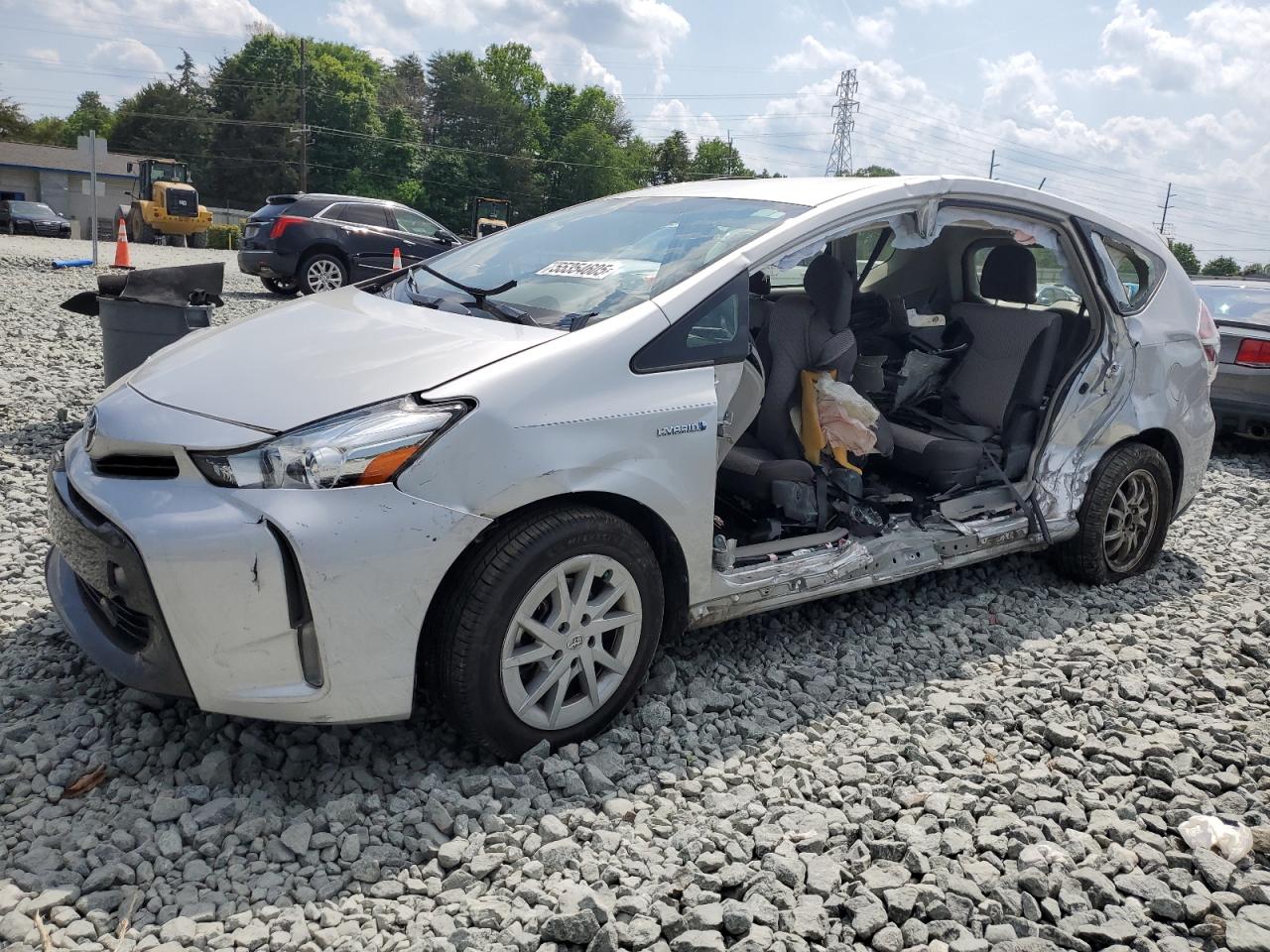 TOYOTA PRIUS V 2017