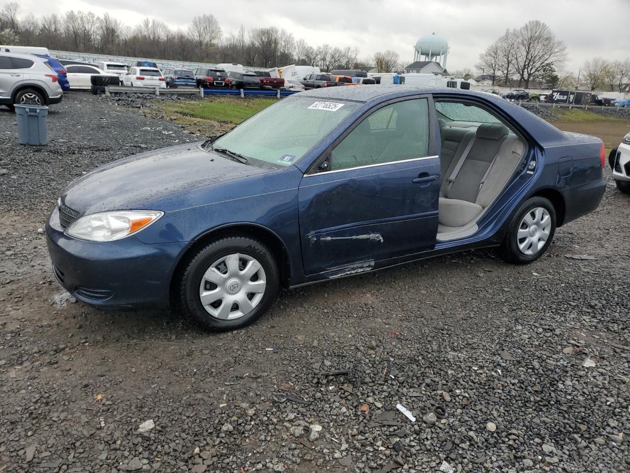 TOYOTA CAMRY LE 2002