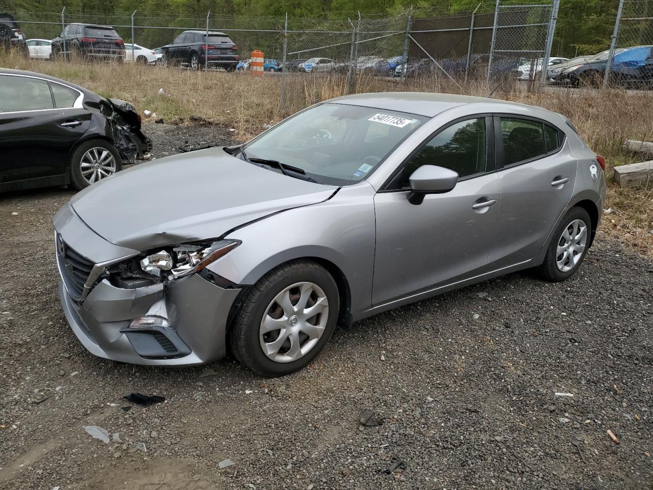 MAZDA 3 2015