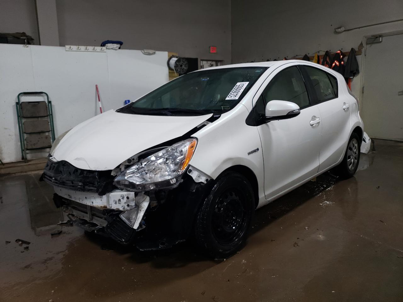 TOYOTA PRIUS C 2014