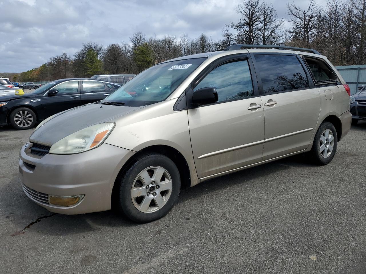 TOYOTA SIENNA CE 2004