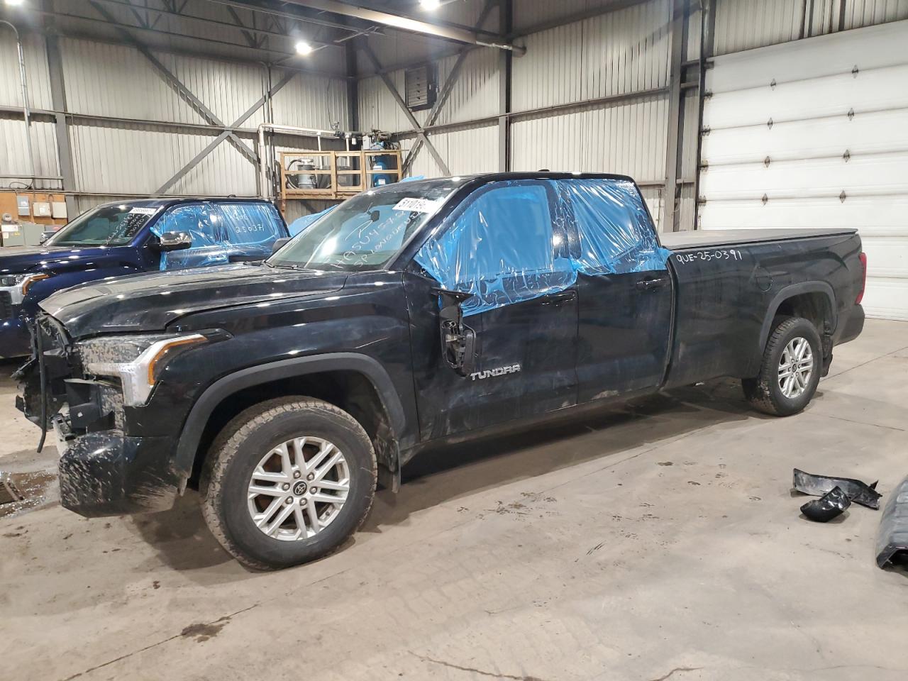 TOYOTA TUNDRA DOU 2022