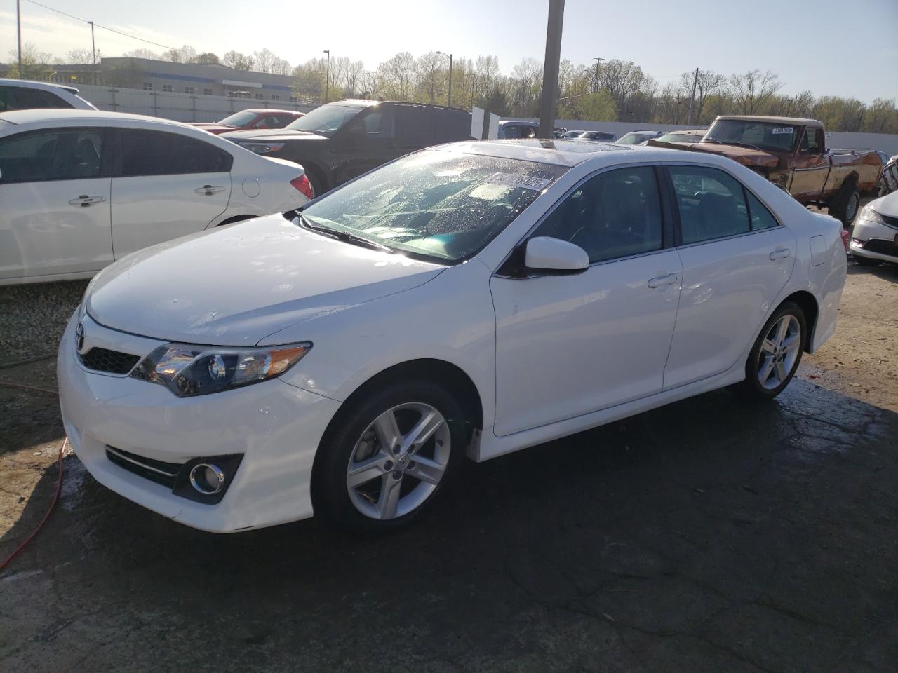 TOYOTA CAMRY L 2014