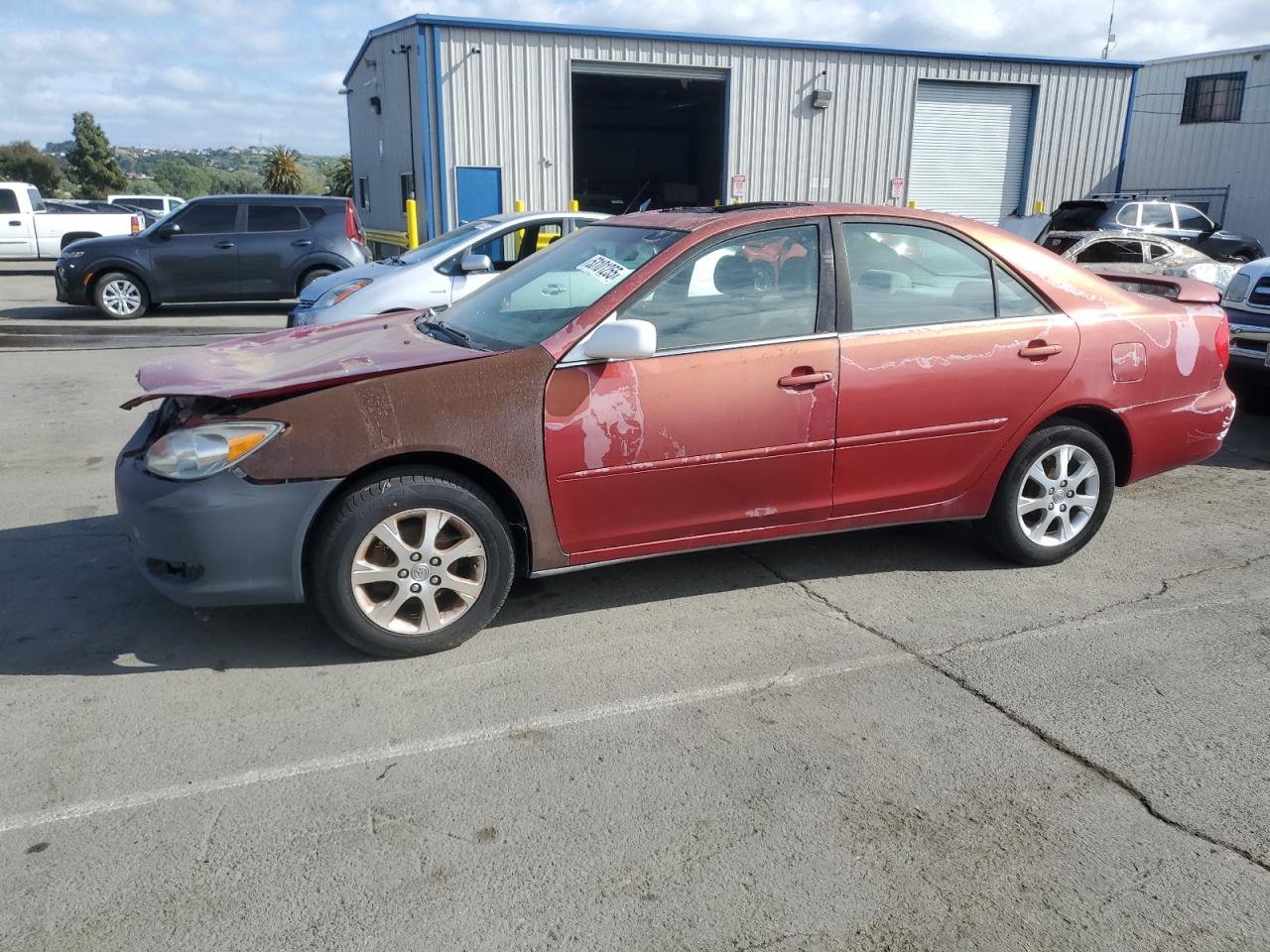 TOYOTA CAMRY LE 2004