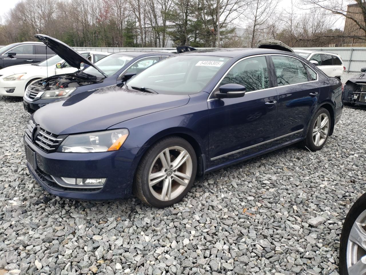 VOLKSWAGEN PASSAT SE 2015