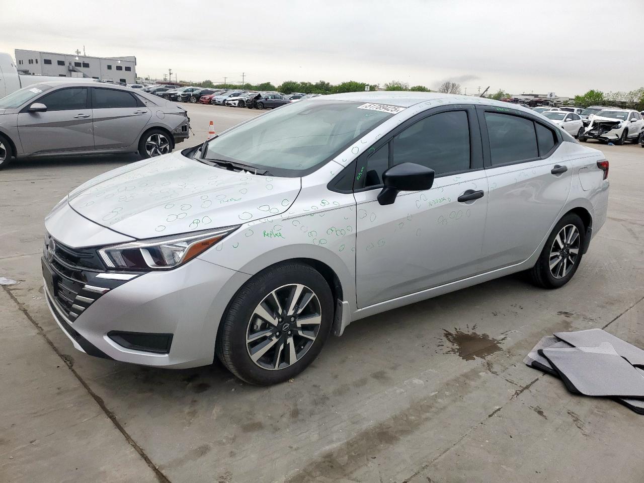 NISSAN VERSA S 2024