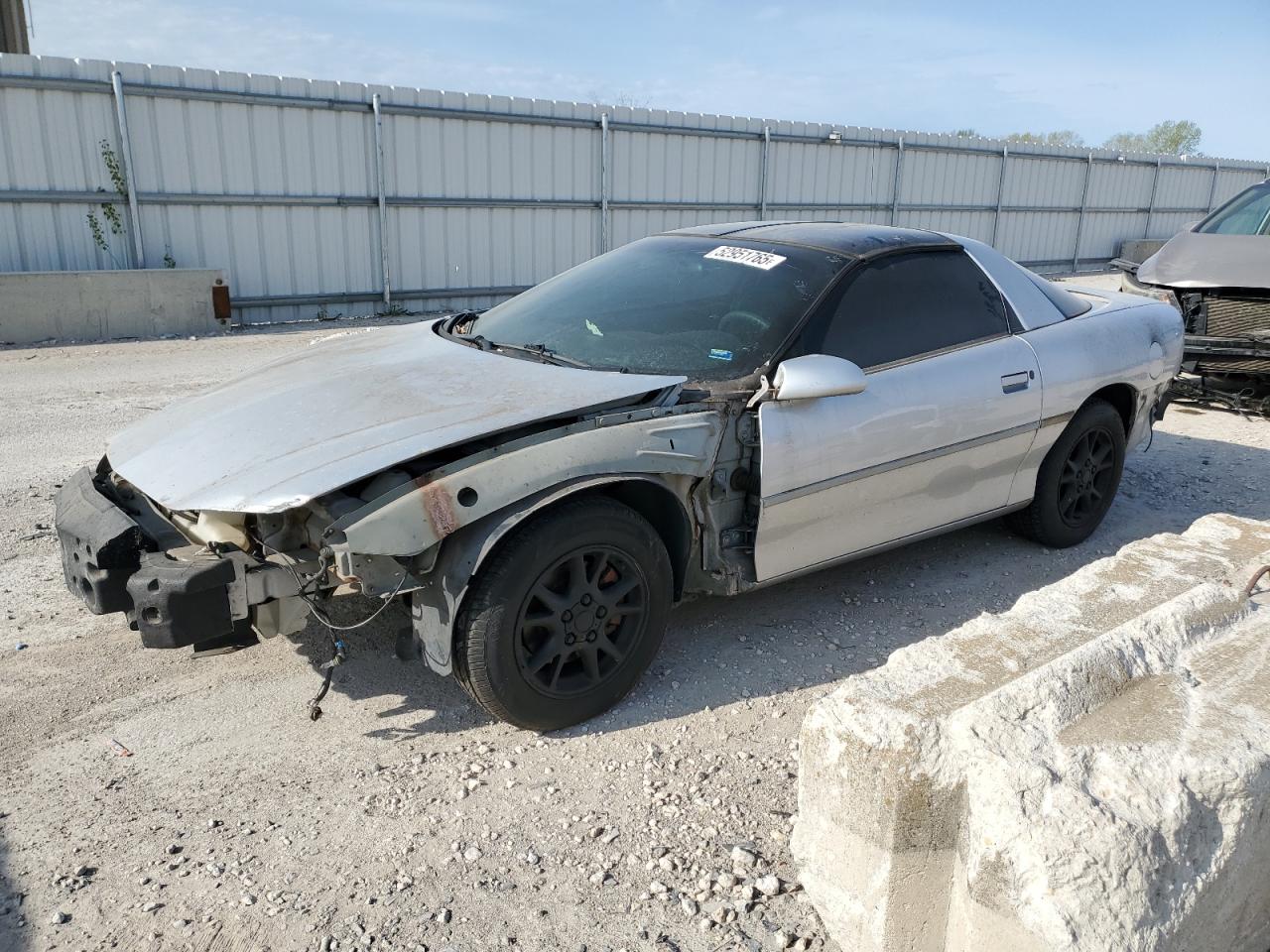CHEVROLET CAMARO 2002