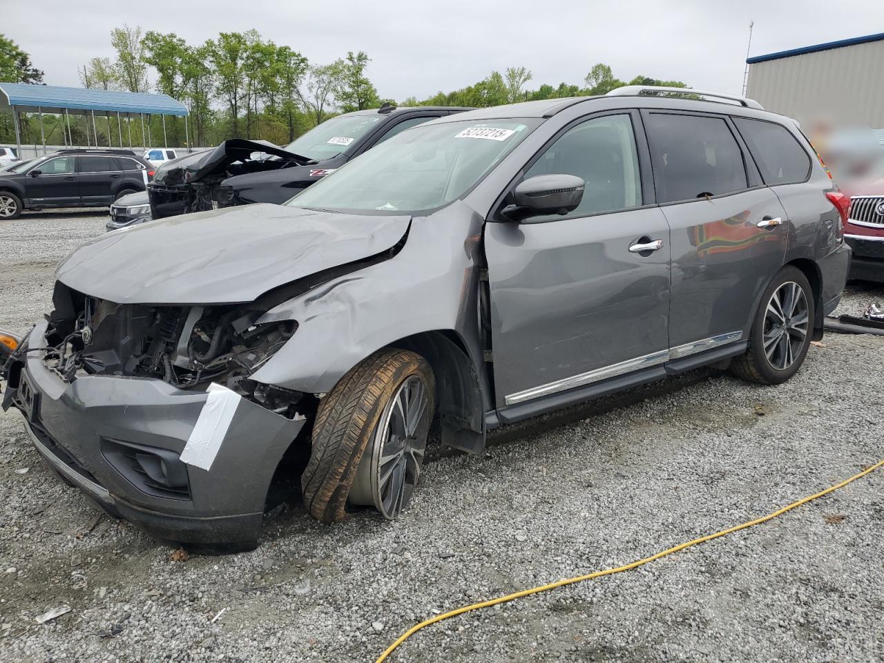 NISSAN PATHFINDER 2019