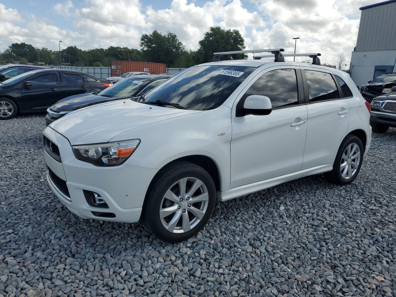 MITSUBISHI OUTLANDER 2012