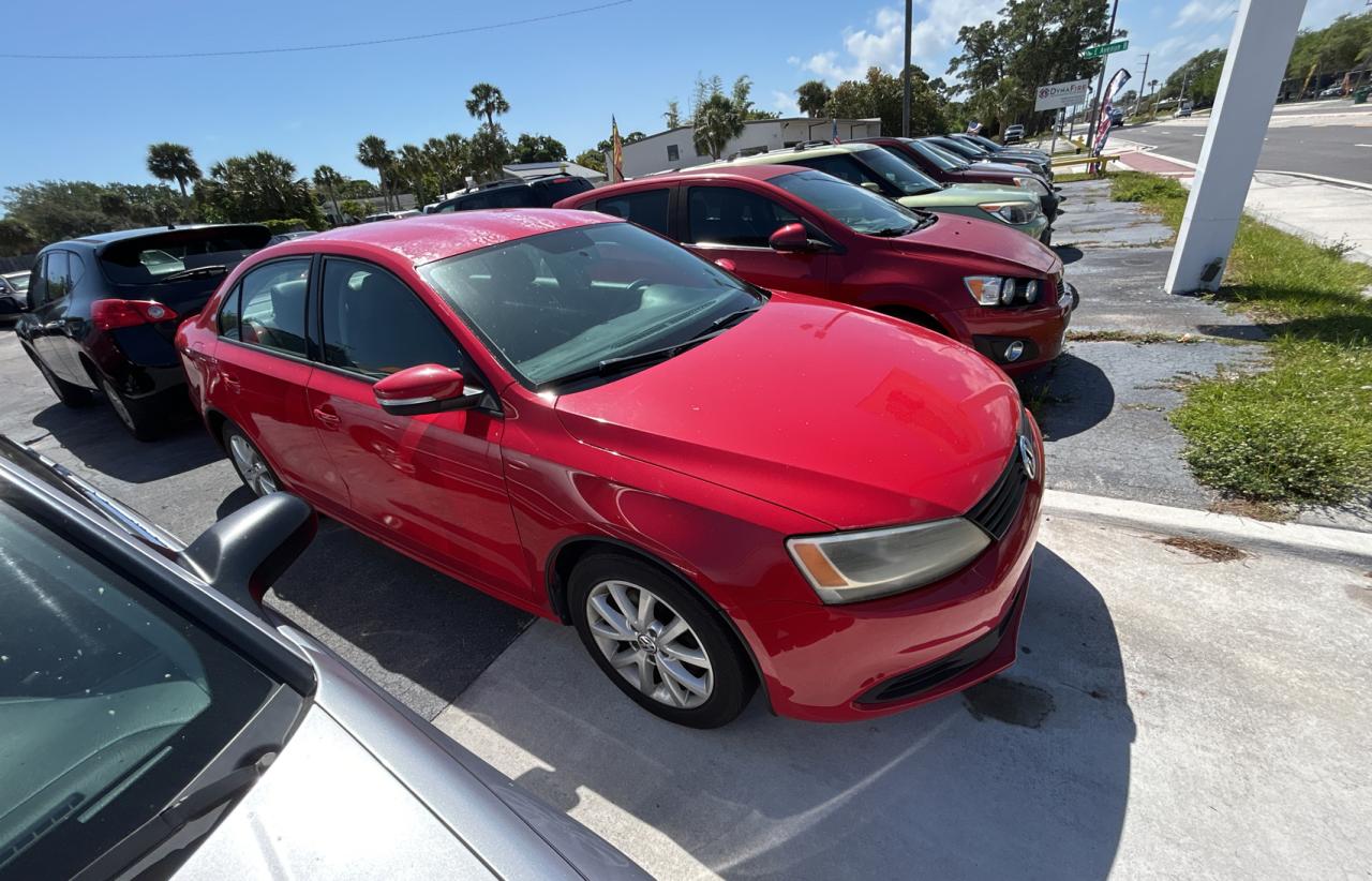 VOLKSWAGEN JETTA SE 2012