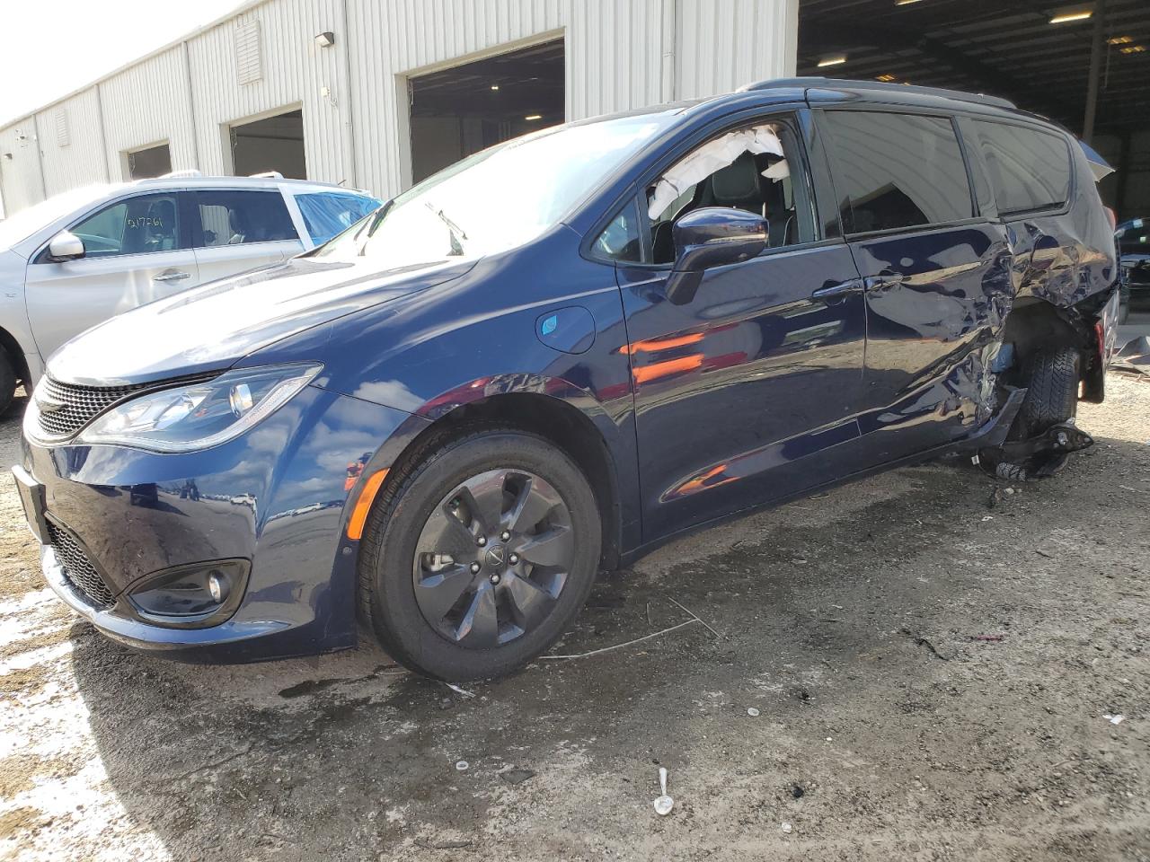 CHRYSLER PACIFICA H 2020