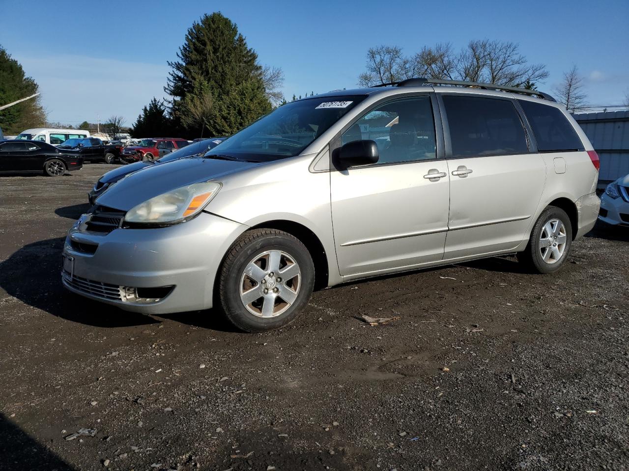 TOYOTA SIENNA CE 2004