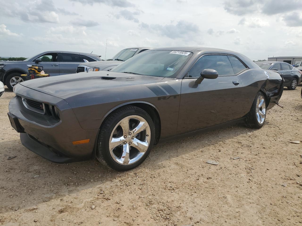 DODGE CHALLENGER 2013