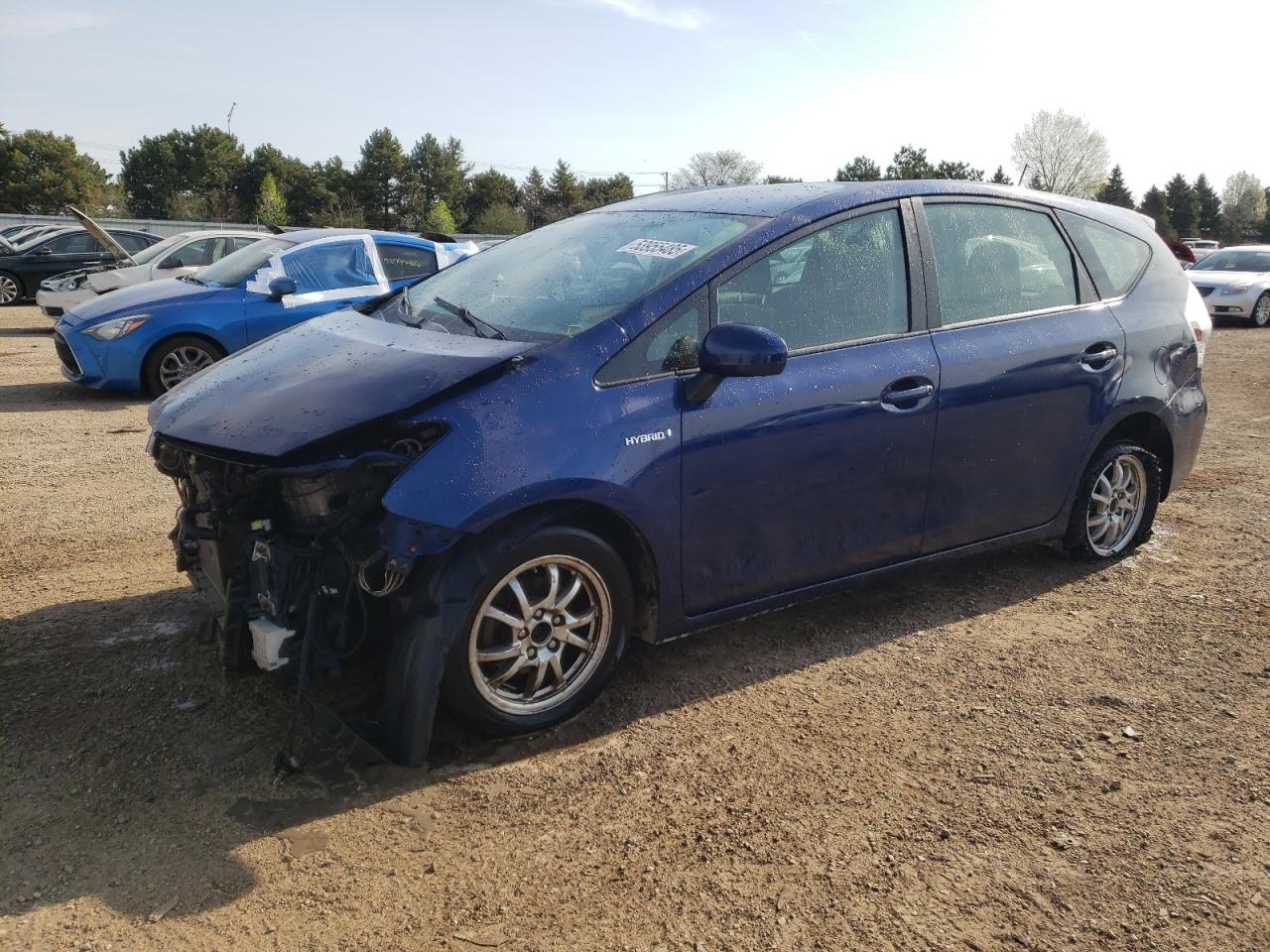 TOYOTA PRIUS V 2012