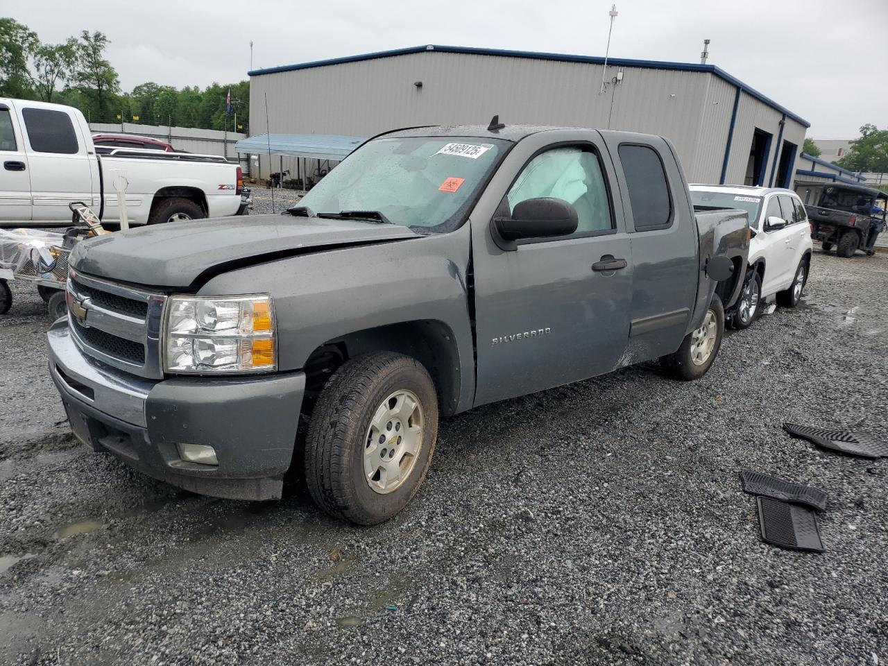 CHEVROLET SILVERADO 2011