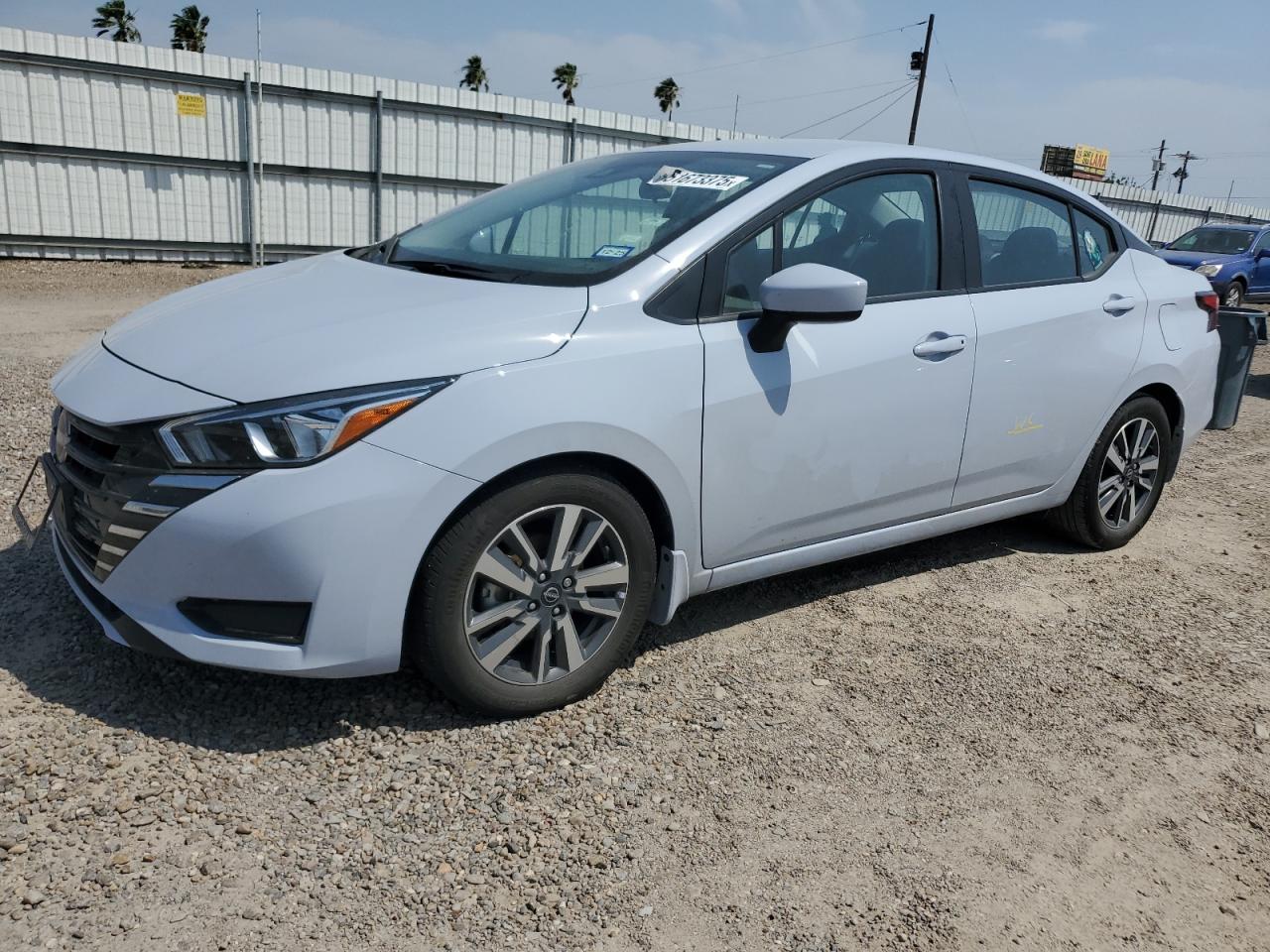 NISSAN VERSA SV 2024