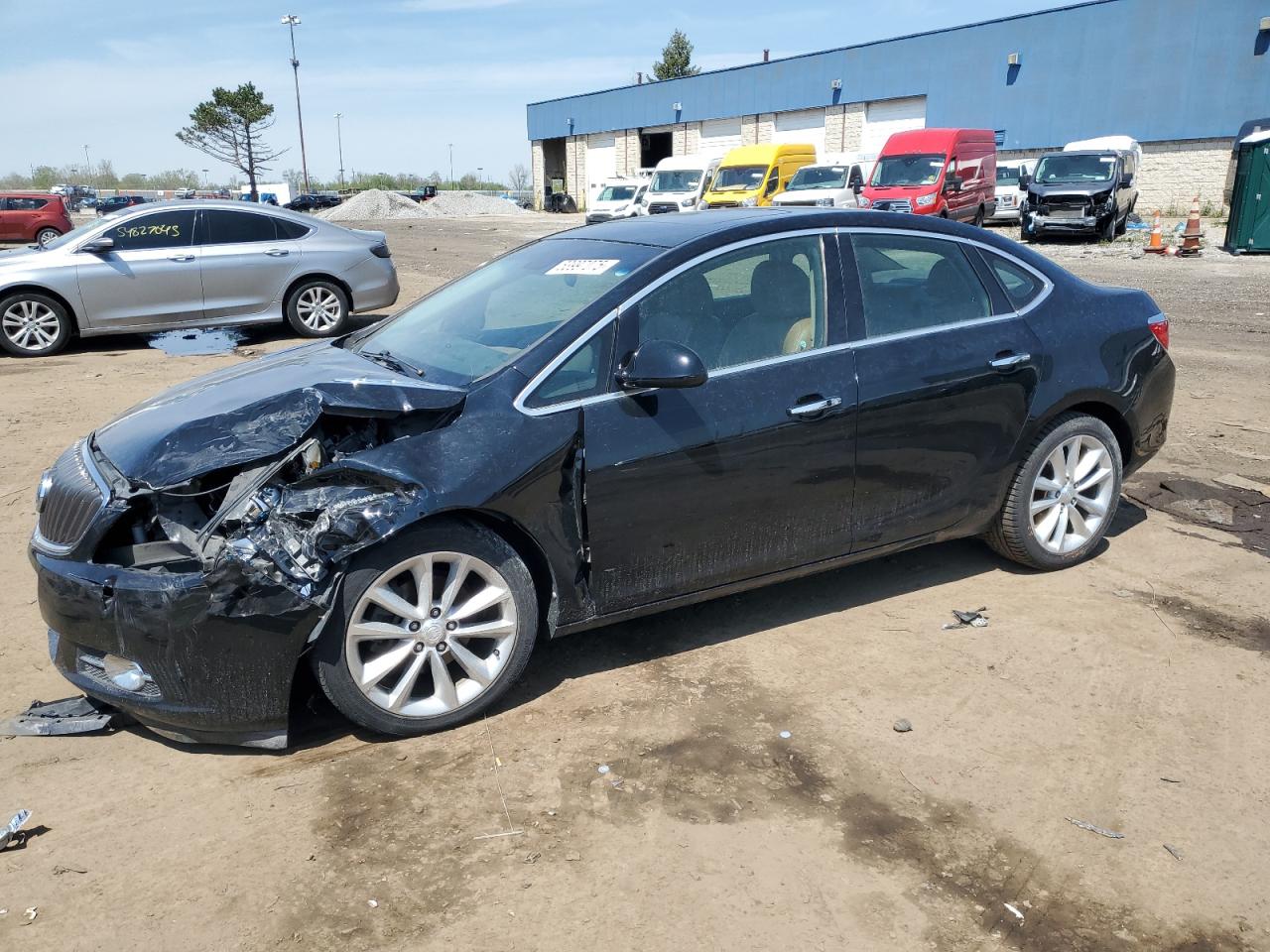 BUICK VERANO 2012