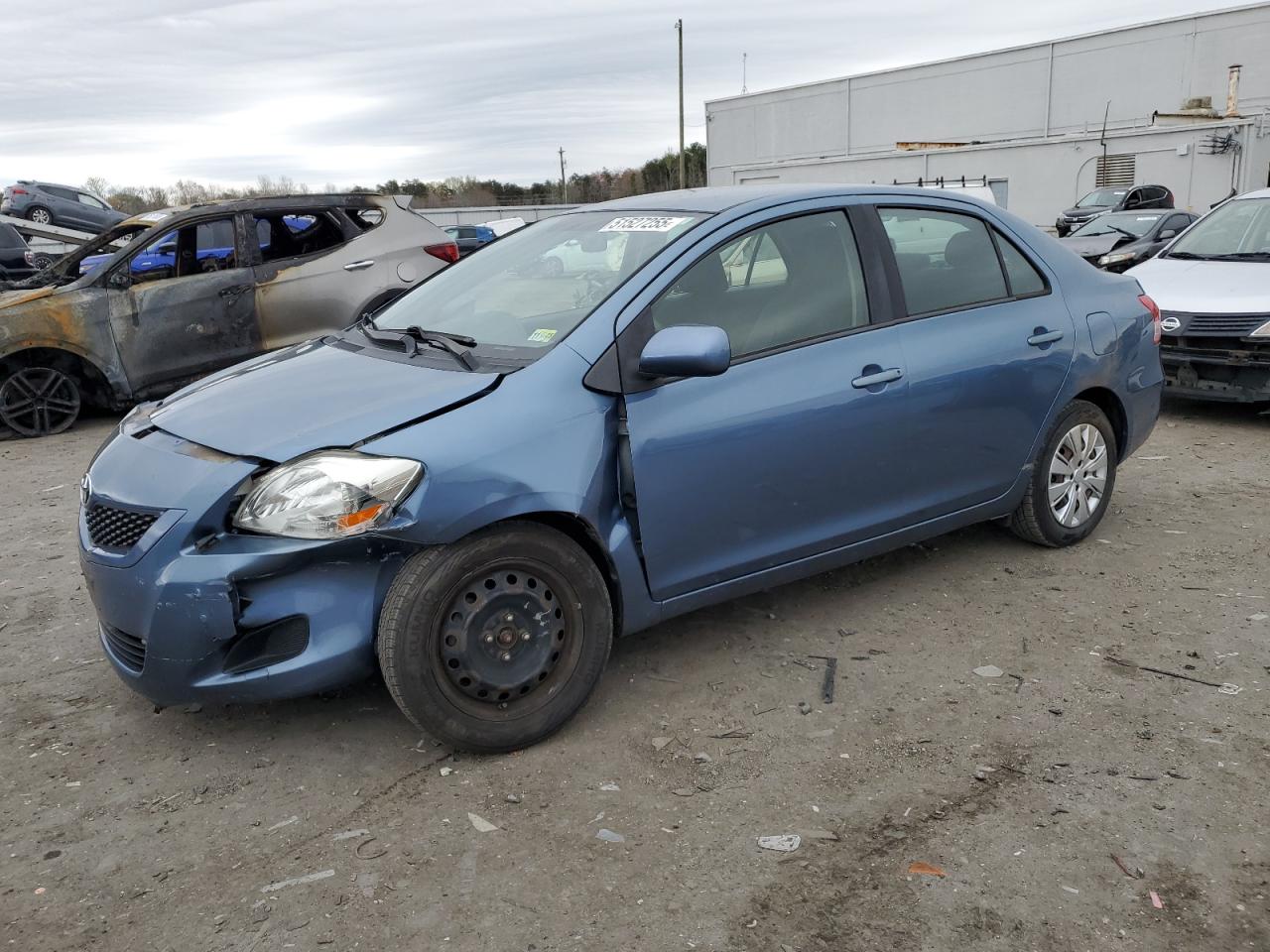 TOYOTA YARIS 2012
