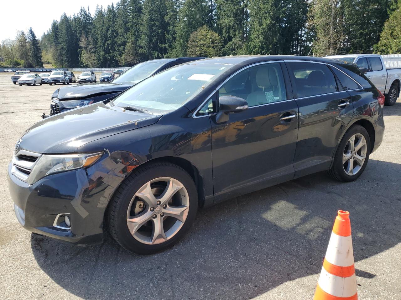 TOYOTA VENZA LE 2014