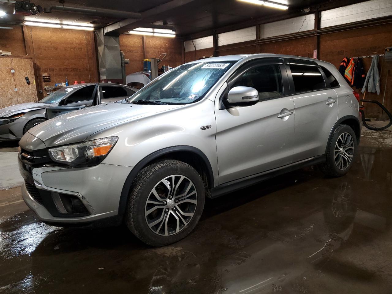 MITSUBISHI OUTLANDER 2018