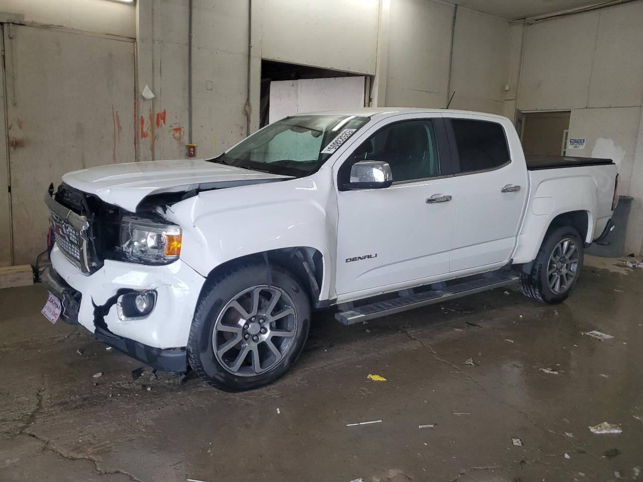 GMC CANYON DEN 2017