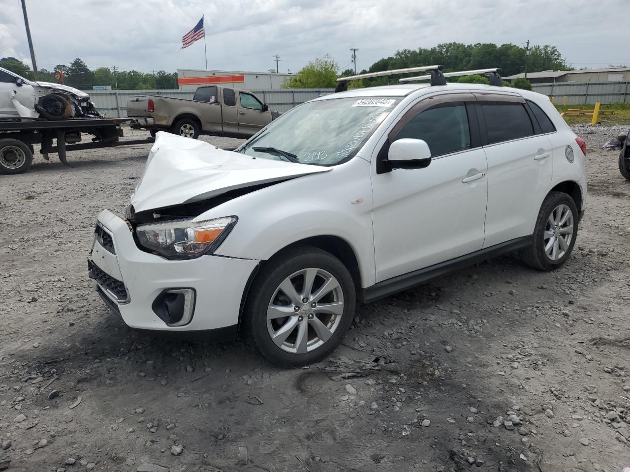MITSUBISHI OUTLANDER 2015