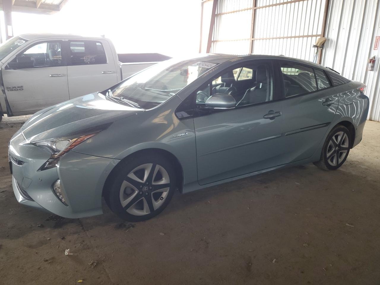 TOYOTA PRIUS 2018
