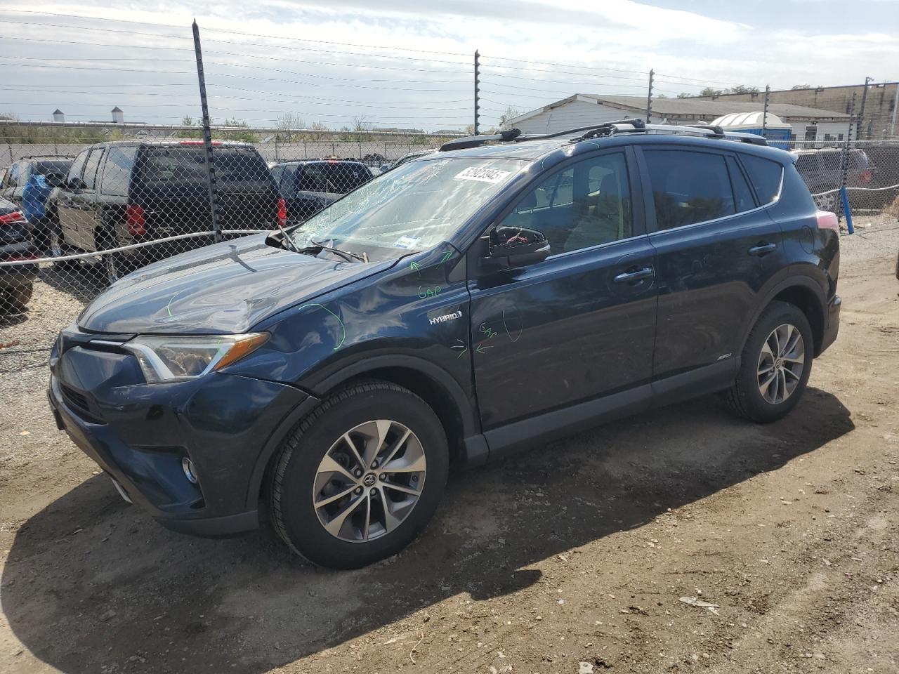 TOYOTA RAV4 HV LE 2017
