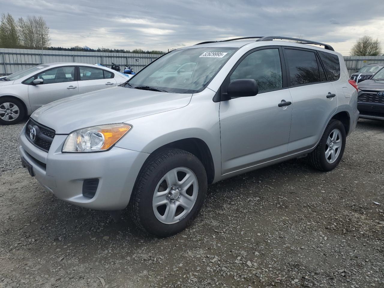TOYOTA RAV4 2011