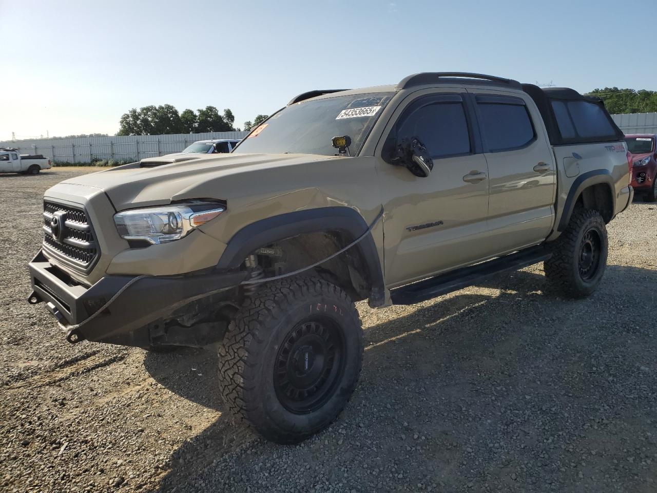 TOYOTA TACOMA DOU 2017