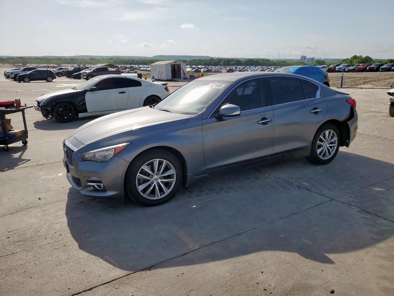 INFINITI Q50 BASE 2015