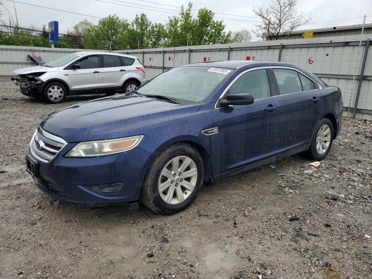FORD TAURUS SE 2011